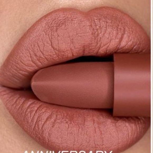 ⚡️💕Huda Beauty Anniversary Bullet Lipstick - Picture 14 of 14